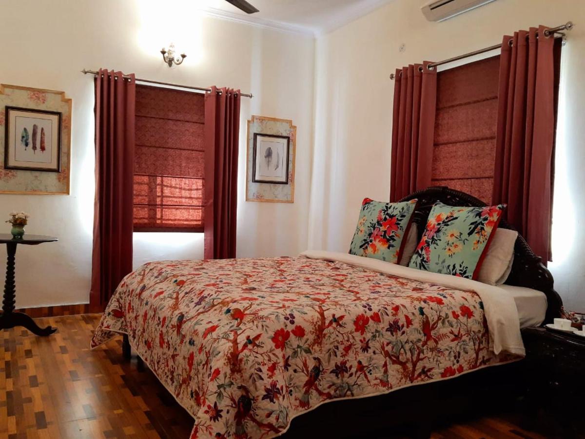 Riverside Homes เดห์ราดุน ภายนอก รูปภาพ