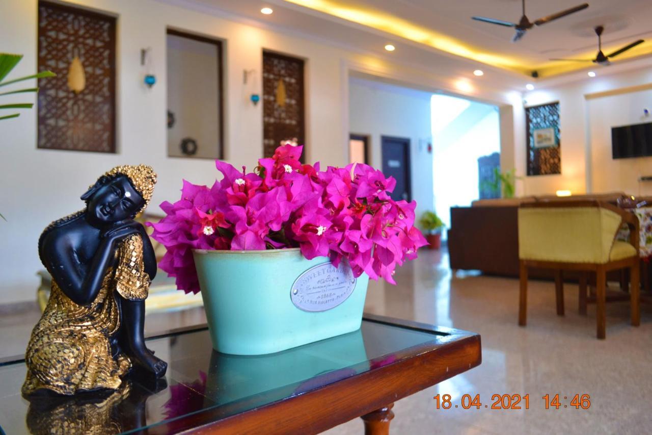 Riverside Homes เดห์ราดุน ภายนอก รูปภาพ