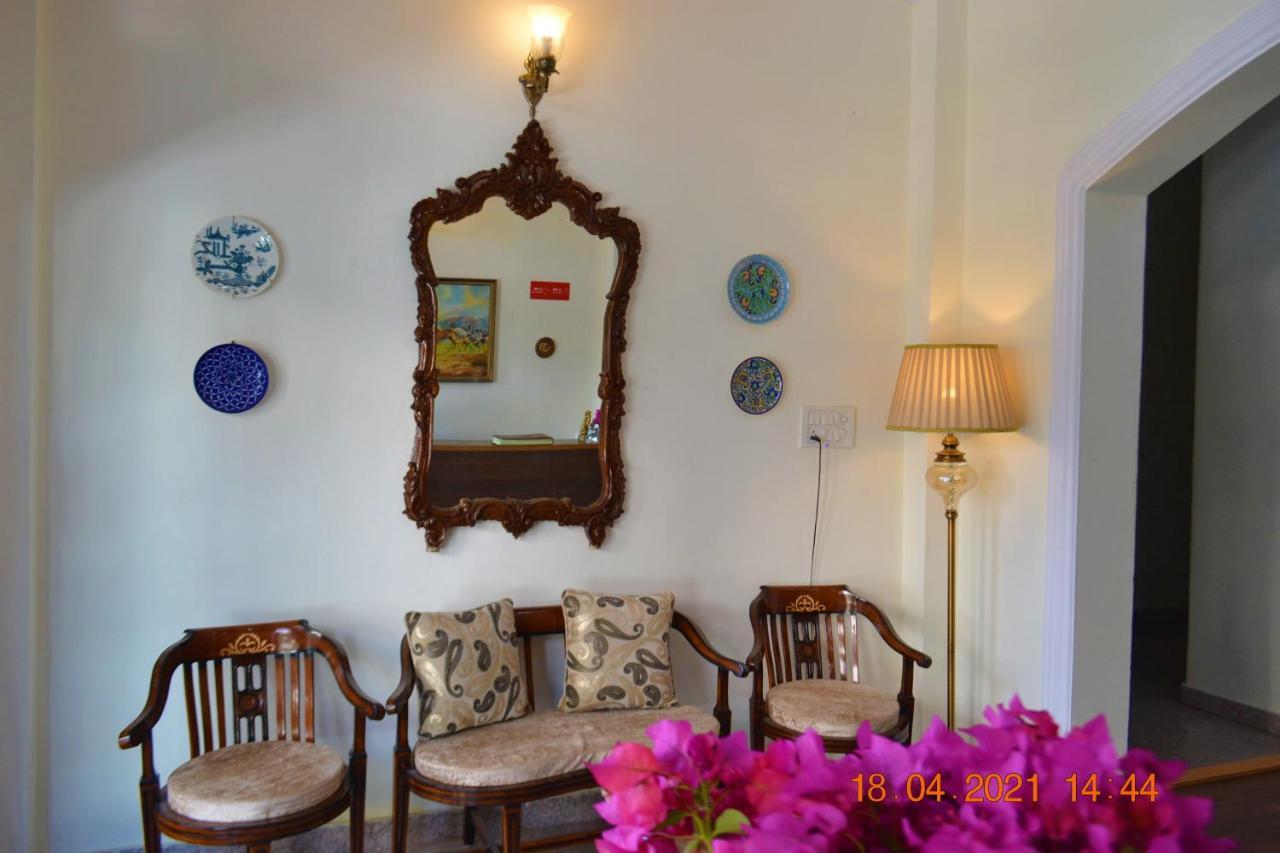 Riverside Homes เดห์ราดุน ภายนอก รูปภาพ